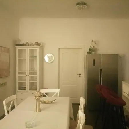 Apartment Rogic